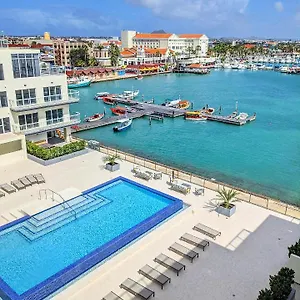 Luxury With Infinity Pool & Ocean View Aparthotel Oranjestad