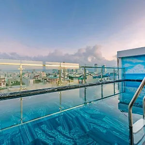 Lyn's & Aparthotel Da Nang